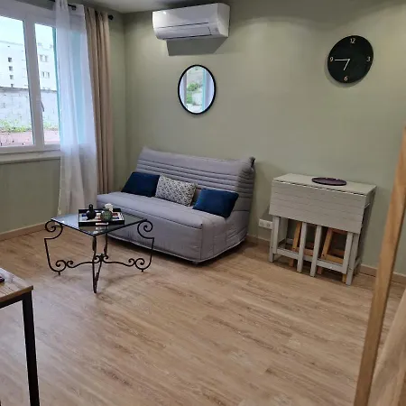 Apartment Ajaccio Climatise 4 Personnes Parking Gratuit Ajaccio (Corsica)
